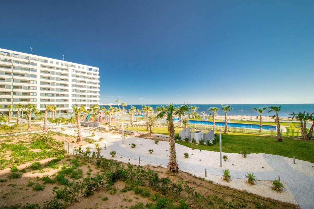 Espanatour Meruyert Torrevieja Exteriör bild